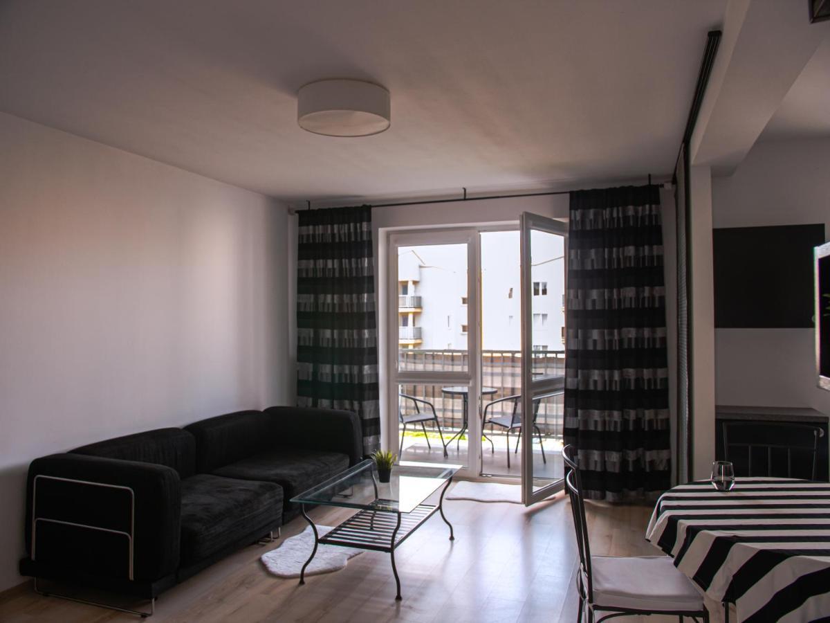 Sdh 2 Radzymin Comfortable Apartment Near Warsaw 外观 照片